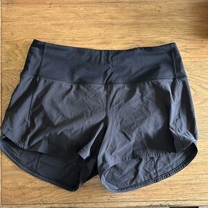 Lululemon Speed Up High Rise shorts - 4in, size 10